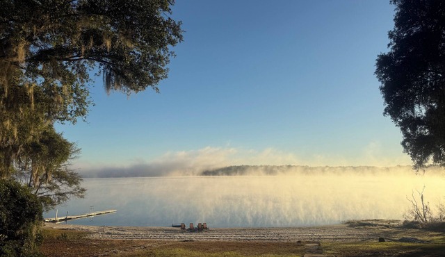 A unique vacation resort- former Florida Governor’s family estate lake house