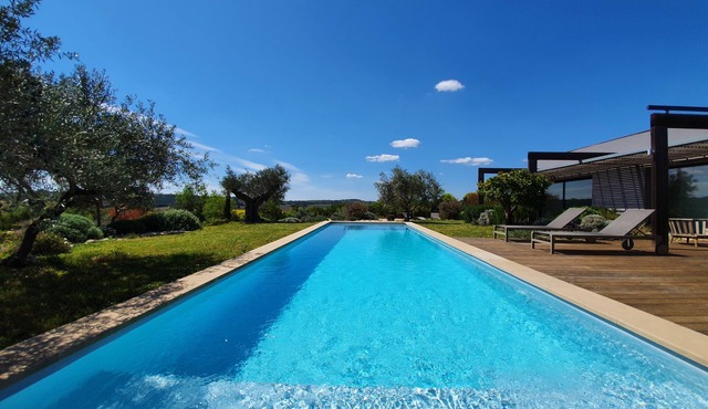 A Uzès, Contemporaine à la vue Unique, à 5 min du Centre Historique