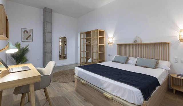 A (VA070.2.6) TH Mediterranean Suites 6