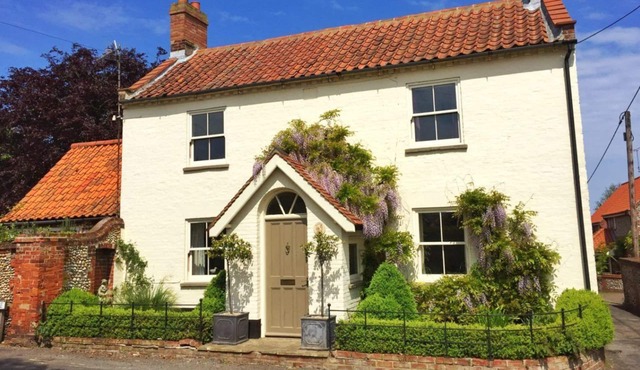 A very attractive detached character house, with pretty cottage garden.