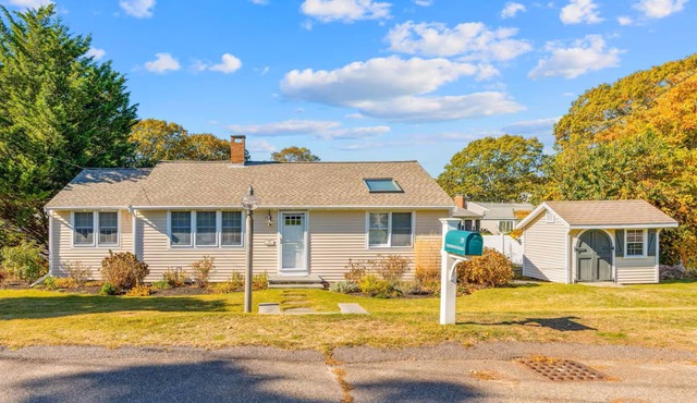 A very popular summer rental property. New air conditioning!