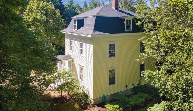 A Victorian Gem on Deer Isle - Walkable to beaches and local shops