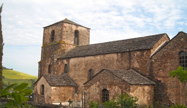 A village house in the heart of Rougier .