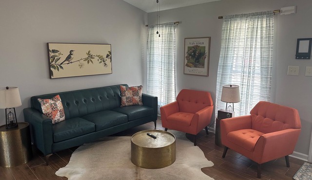 A Walk in Central Park. Tastefully decorated 3 bed 2 bath House in Southaven