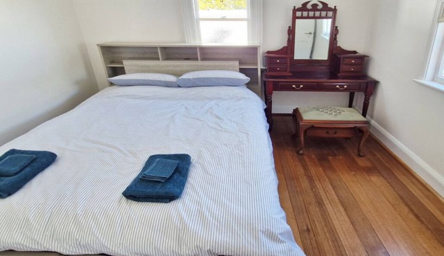 A Warm & Charming Retreat