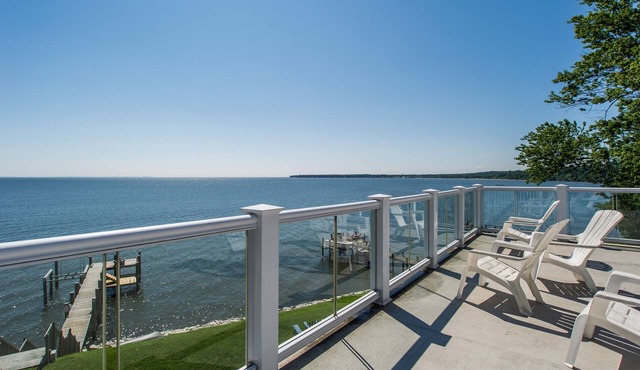 A WATERFRONT ESTATE ON THE CHESAPEAKE BAY, "THE DRIFTWOOD LODGE".