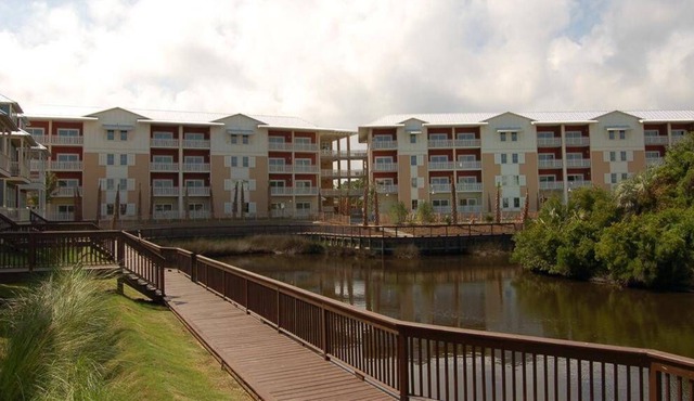 A Waterside Village Unit 407