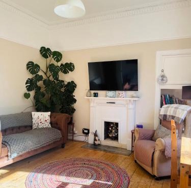 A Wee Cottage In Dunfermline