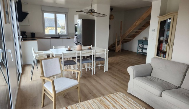 A Welcoming and Warm Place Only 5 Minutes Walk from the Sea (450 m)