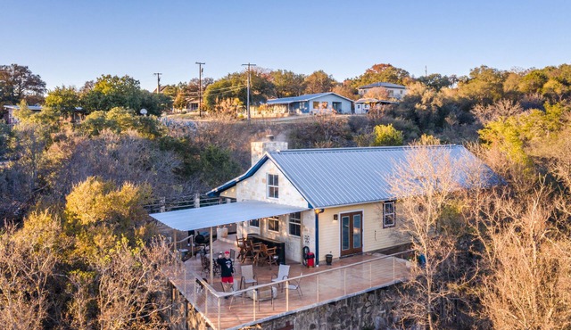 A "Willie" Nice House, with a Willie nice view! 509 East Avenue, Marble Falls