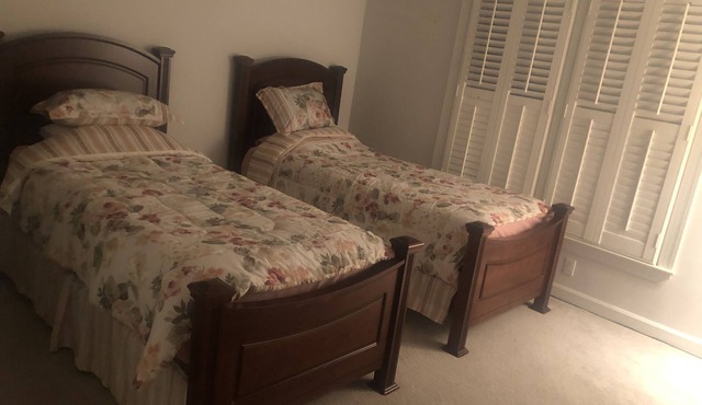 A wonderful house with great amenities on a golf course