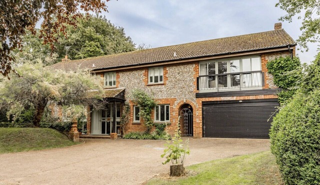 A wonderfully styled family home in Blakeney