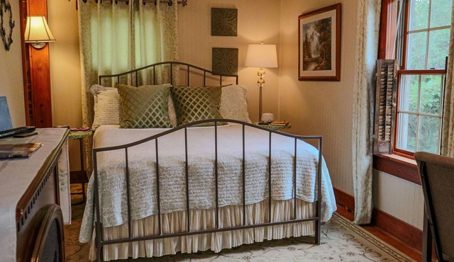 A Woodland Hideaway Worth Getting Lost In