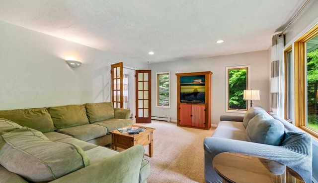 A Woodsy Retreat Surreounded by nature