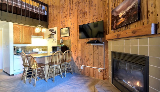 (A209) Loft Condominiums