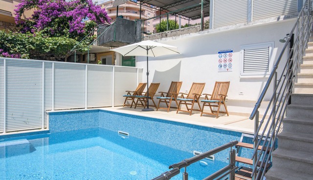 A3 – 90 m2 apt with shared pool, big terrace and garden, just 50m from the beach