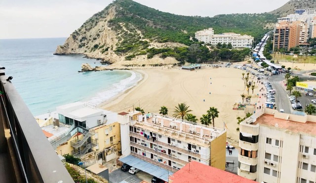 A717 - Cute appartement with a sea view and garage