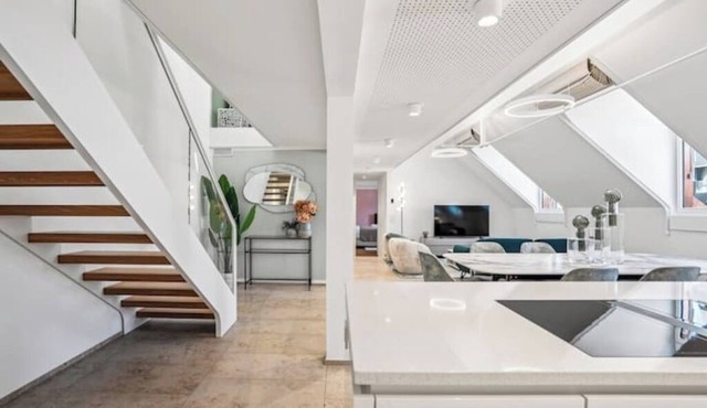 AAA | Twin Diamond Penthouse | Rooftop Terrace