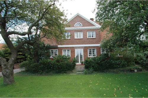 Aakirkeby Bed and Breakfast