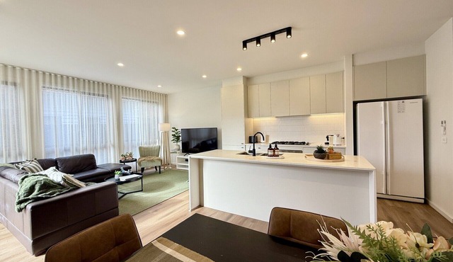 Aalto Retreat Two: Chic & Modern, Close To Everything