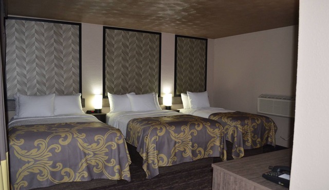 AArya Hotel By Niagara Fashion Outlets