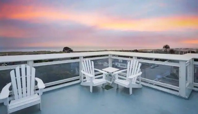 Abalone Room-Weller House Water Tower-Ocean View