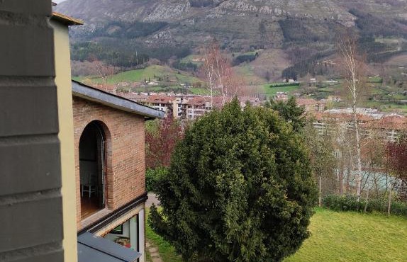 ABARAXKA HOSTEL Disfruta la Vía Verde del Urola hasta la Playa - Naturaleza Montañas y Riqueza Cultural