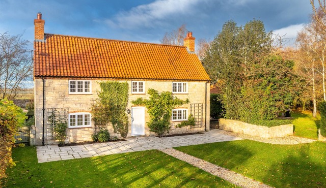 Abbey Grange - sleeps 14 guests in 5 bedrooms