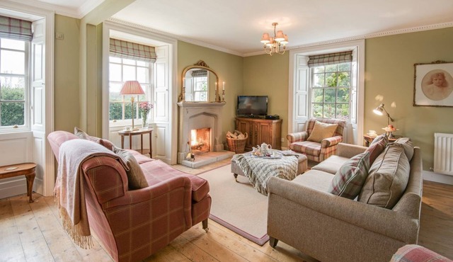 ABBEY HOUSE Coldstream - An Elegant Period House With Fabulous Riverside Views