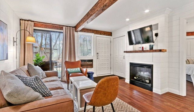 Abbey Springs Condo with Private Patio Pools Beach Fitness and Resort Living