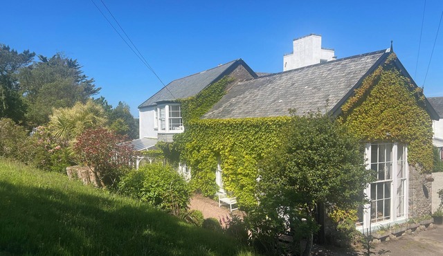 Abbotsham Court- country house set in 2 acres close to South west coast path
