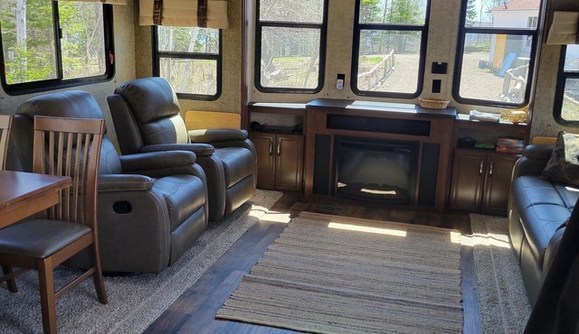 Aberdeen Hillview Retreat