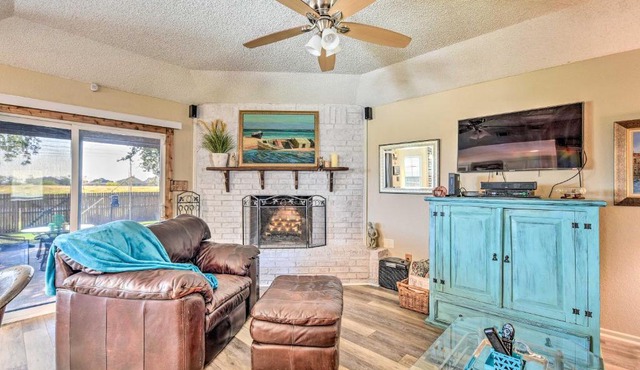 Abilene Home with BBQ and Pvt Yard, 1 Mi to ACU!