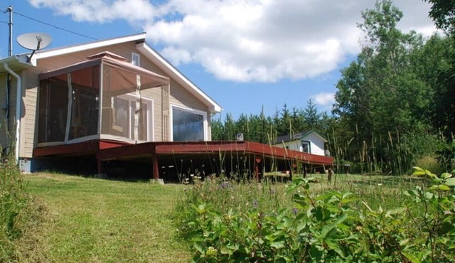 Abitibi-Timiskaming Quiet Lakefront Cottage