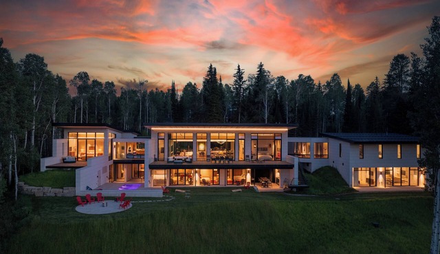 Abode at The Dragonfly Lodge | Private Hot Tub & Pool With Views