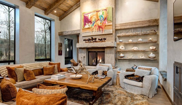 Abode at Three Bears | Stunning Wilderness Estate for All Seasons!