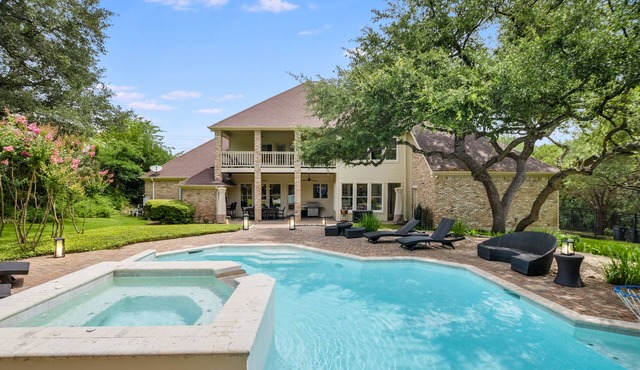 Above Austin Country Club I Pool&Spa I Game Room I Luxury Services