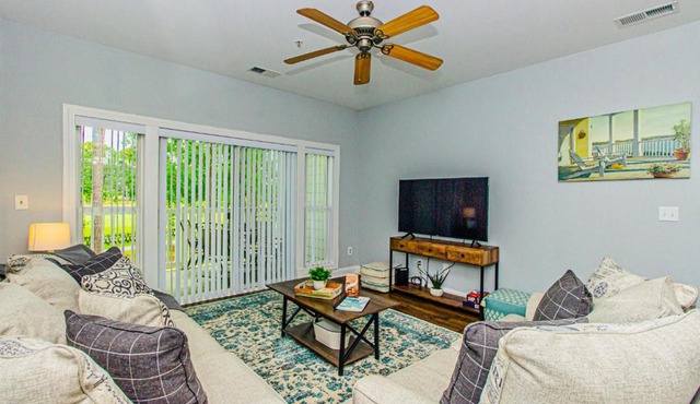 Above Par Beautiful Stylish 2 BR 2BA Condo with Amazing Golf Course Views