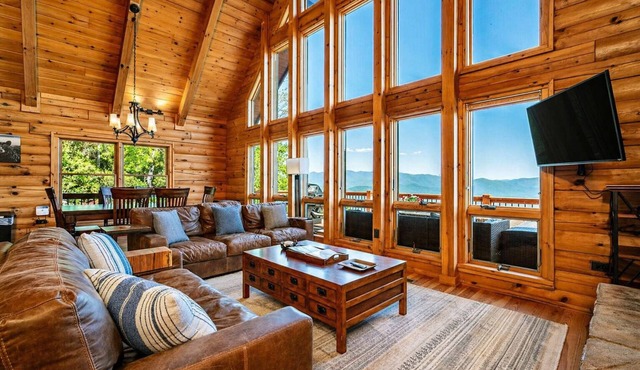 Above the Clouds | Pet-Friendly Log Cabin with Hot Tub & Epic Views!