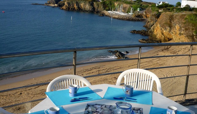 Above the water, Large apartment, Panoramic view overlooking the ocean 100m2