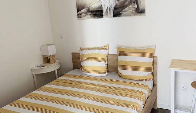 Abrilove Petit Studio de 15 m², Coin Cuisine, Salle de Bain