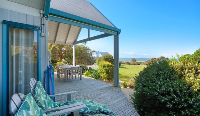 Absolute Beach FrontagenSelf Contained CottagesnFully equipped for your holiday