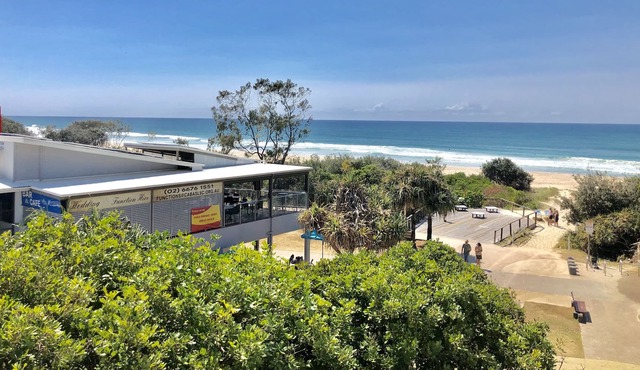 Absolute Beach Front - Cabarita Promenade - Sea View - 3 Bedroom Apartment