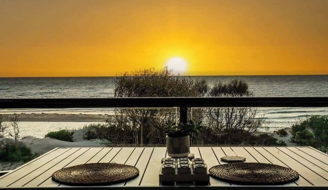 Absolute BeachFront 2 bedroom unit Sandy Feet 2