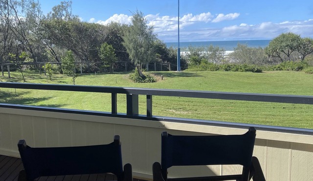 Absolute Beachfront 3 BR + Pool Kgari (Fraser Is)