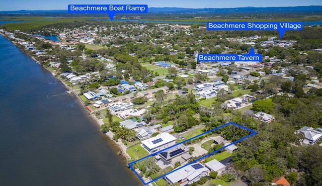 Absolute Beachfront Holiday House