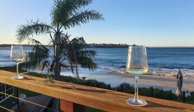 Absolute beachfront - Horderns Beach Bundeena