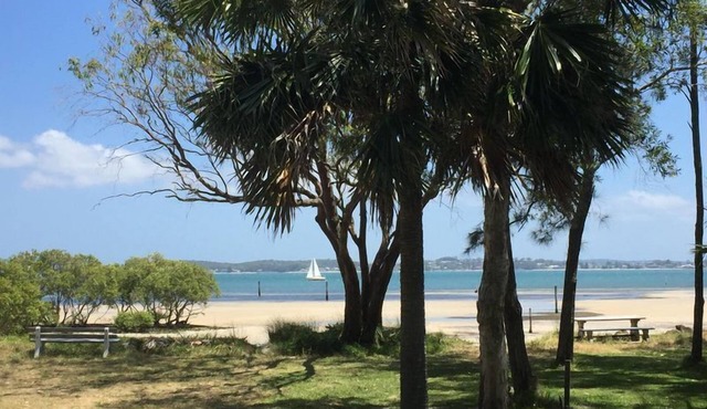 ABSOLUTE BEACHFRONT PINDIMAR >Nbn WiFi with foxtel sports and various TV apps