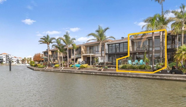 Absolute Waterfront Marina Views