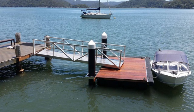 Absolute Waterfront: Turners River House Hawkesbury River.WOBBY BEACH